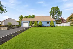2597 Farsund Dr, Yorktown Heights, NY 10598 - Photo 3
