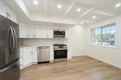 18B Dreyer Avenue #B, New York, NY 10314 - Photo 7