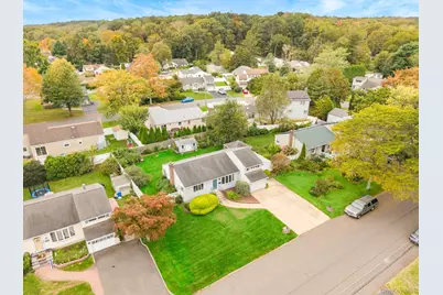 42 Peachtree Lane, Huntington Station, NY 11746 - Photo 23