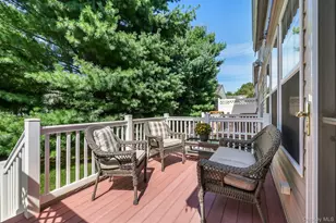 30 Torrey Pine Ln, Bay Shore, NY 11706 - Photo 23