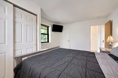 26 Manchester Road #2L, Eastchester, NY 10709 - Photo 19