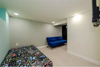 48 Clarendon Avenue, Yonkers, NY 10701 - Photo 19