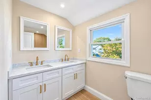9 Sussex Ln, Lake Grove, NY 11755 - Photo 33