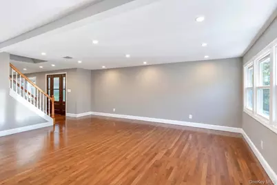 9 Sussex Lane, Lake Grove, NY 11755 - Photo 27