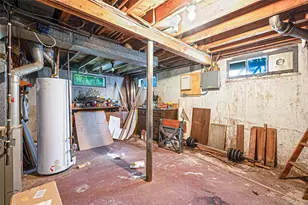 29 Walton St, Brentwood, NY 11717 - Photo 33