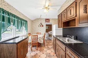 29 Walton St, Brentwood, NY 11717 - Photo 17