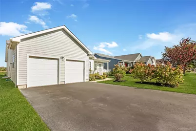 32 Tyler Drive, Riverhead, NY 11901 - Photo 3