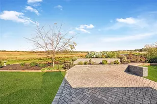 32 Tyler Dr, Riverhead, NY 11901 - Photo 33