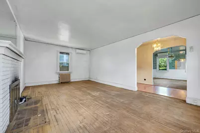 402 Hancock Avenue, Mount Vernon, NY 10553 - Photo 5