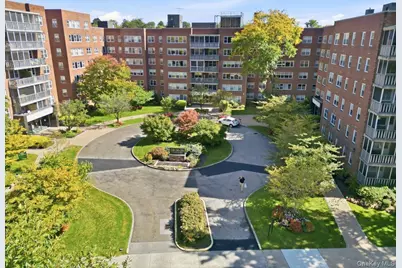 250 Garth Road #5B3, Scarsdale, NY 10583 - Photo 5