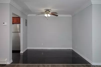 37 Elliot Place #37-8B, Smithtown, NY 11787 - Photo 5
