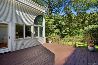 11 Pennington Drive, Huntington, NY 11743 - Photo 29