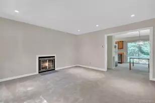 32 Huntington Commons, Yaphank, NY 11980 - Photo 7