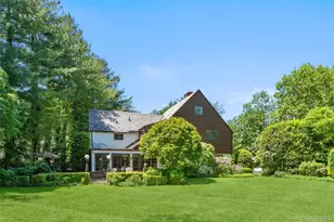 34 Wensley Dr, Great Neck, NY 11021 - Photo 27
