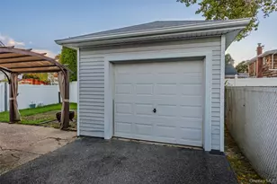83 S 3rd St, Bethpage, NY 11714 - Photo 29