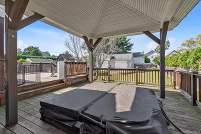 45 Carman Avenue, East Rockaway, NY 11518 - Photo 3