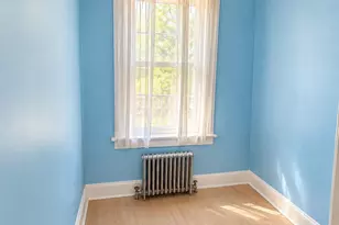 690 E 240th St, Bronx, NY 10470 - Photo 9