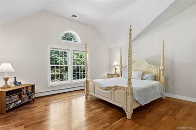 10 Matinecock Court, Locust Valley, NY 11560 - Photo 19