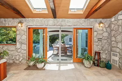 2 Three Pond Road, Smithtown, NY 11787 - Photo 15