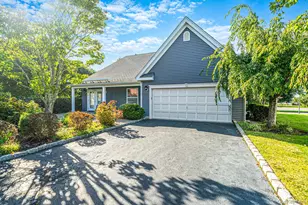 29 Golden Spruce Dr, Calverton, NY 11933 - Photo 31