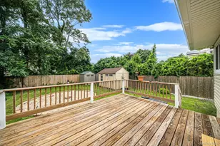 24 Trafalgar Dr, Shirley, NY 11967 - Photo 23