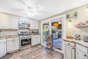 33 Dogwood Ln, Manorville, NY 11949 - Photo 7
