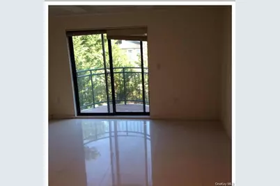 4 Chelsea #4D, Great Neck, NY 11021 - Photo 5