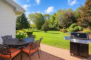 581 Verona Dr, Melville, NY 11747 - Photo 21