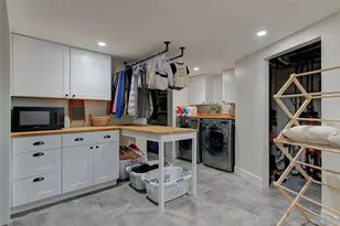31 Garden Cir, Syosset, NY 11791 - Photo 19