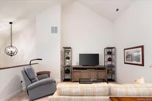 13 Bernheimer Ln, Cortlandt Manor, NY 10567 - Photo 23