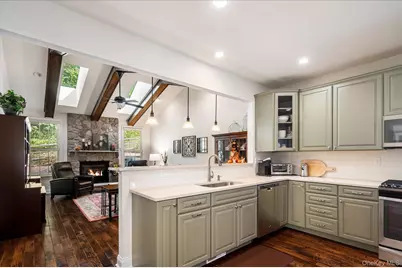 13 Bernheimer Lane, Cortlandt Manor, NY 10567 - Photo 11