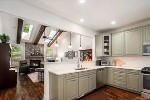 13 Bernheimer Ln, Cortlandt Manor, NY 10567 - Photo 11