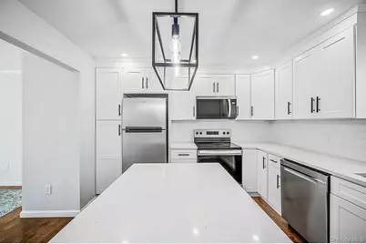 23 Bogart Street, Huntington Station, NY 11746 - Photo 5