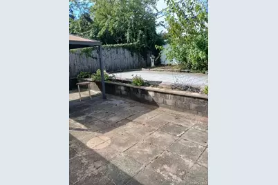 82 Barnyard Ln, Levittown, NY 11756 - Photo 13