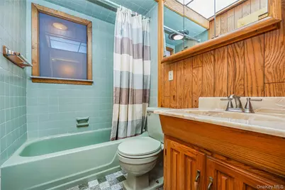 521 Patterson Street, East Meadow, NY 11554 - Photo 11