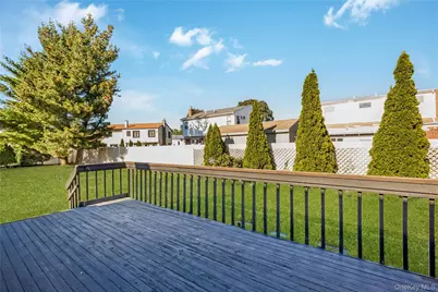 521 Patterson Street, East Meadow, NY 11554 - Photo 27