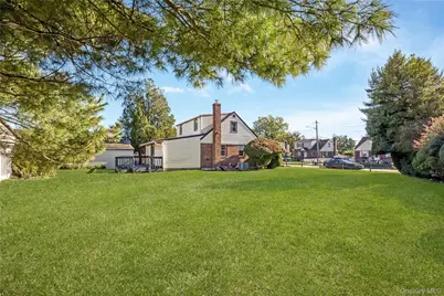 521 Patterson Street, East Meadow, NY 11554 - Photo 23