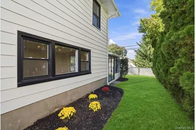 9 John Street, Bethpage, NY 11714 - Photo 27