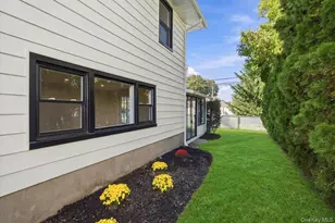 9 John St, Bethpage, NY 11714 - Photo 27