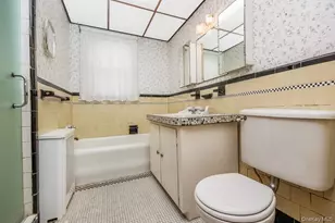 64-45 79th St, Middle Village, NY 11379 - Photo 15