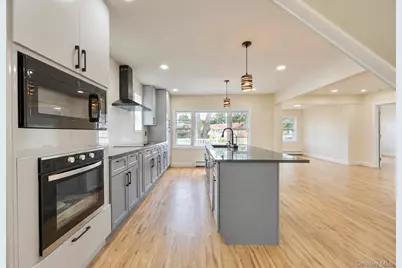93 Vermont Avenue, West Babylon, NY 11704 - Photo 17