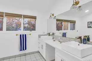 19 Bay Woods Dr, Hampton Bays, NY 11946 - Photo 33