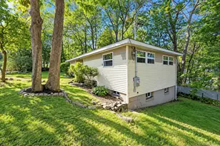 50 Hewlett Dr, Sound Beach, NY 11789 - Photo 7
