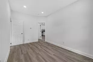 75 Apricot St, Central Islip, NY 11722 - Photo 9