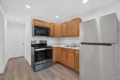 75 Apricot Street, Central Islip, NY 11722 - Photo 21