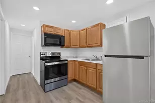 75 Apricot St, Central Islip, NY 11722 - Photo 21