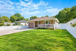 177 N Evergreen Dr, Selden, NY 11784 - Photo 3