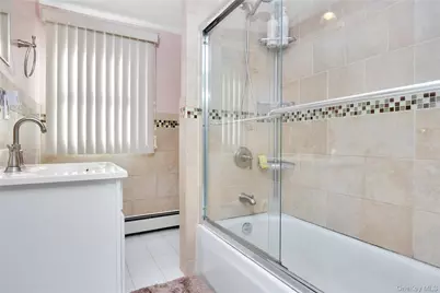 90 East 7th Street, Deer Park, NY 11729 - Photo 5