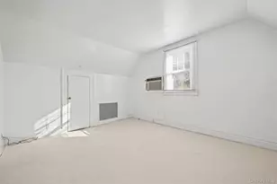 1956 Old Mill Rd, Merrick, NY 11566 - Photo 21