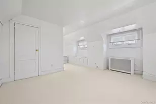 1956 Old Mill Rd, Merrick, NY 11566 - Photo 19